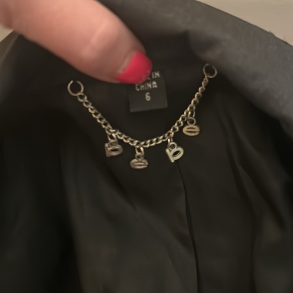 Bebe/Excellent condition, worn maybe once or twice gray blazer jacket size 6 - Picture 6 of 8
